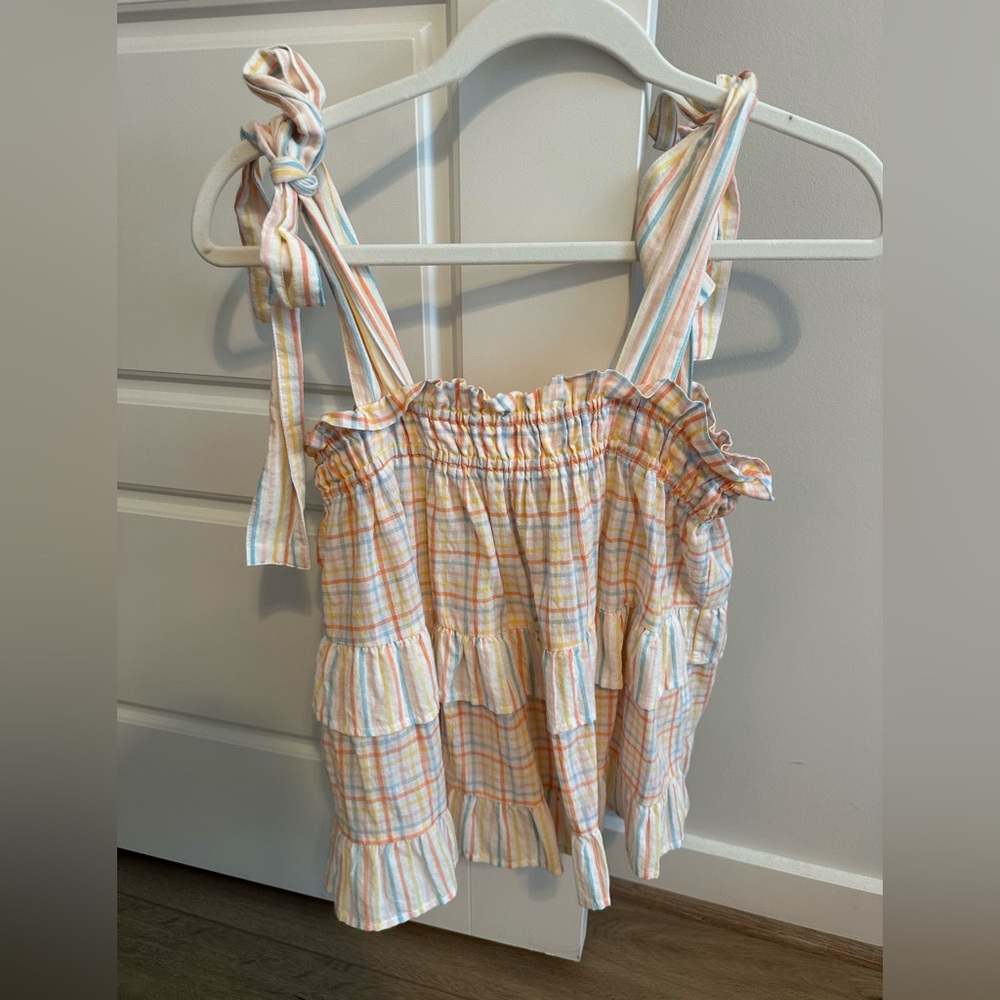 Tank top with ruffles!
